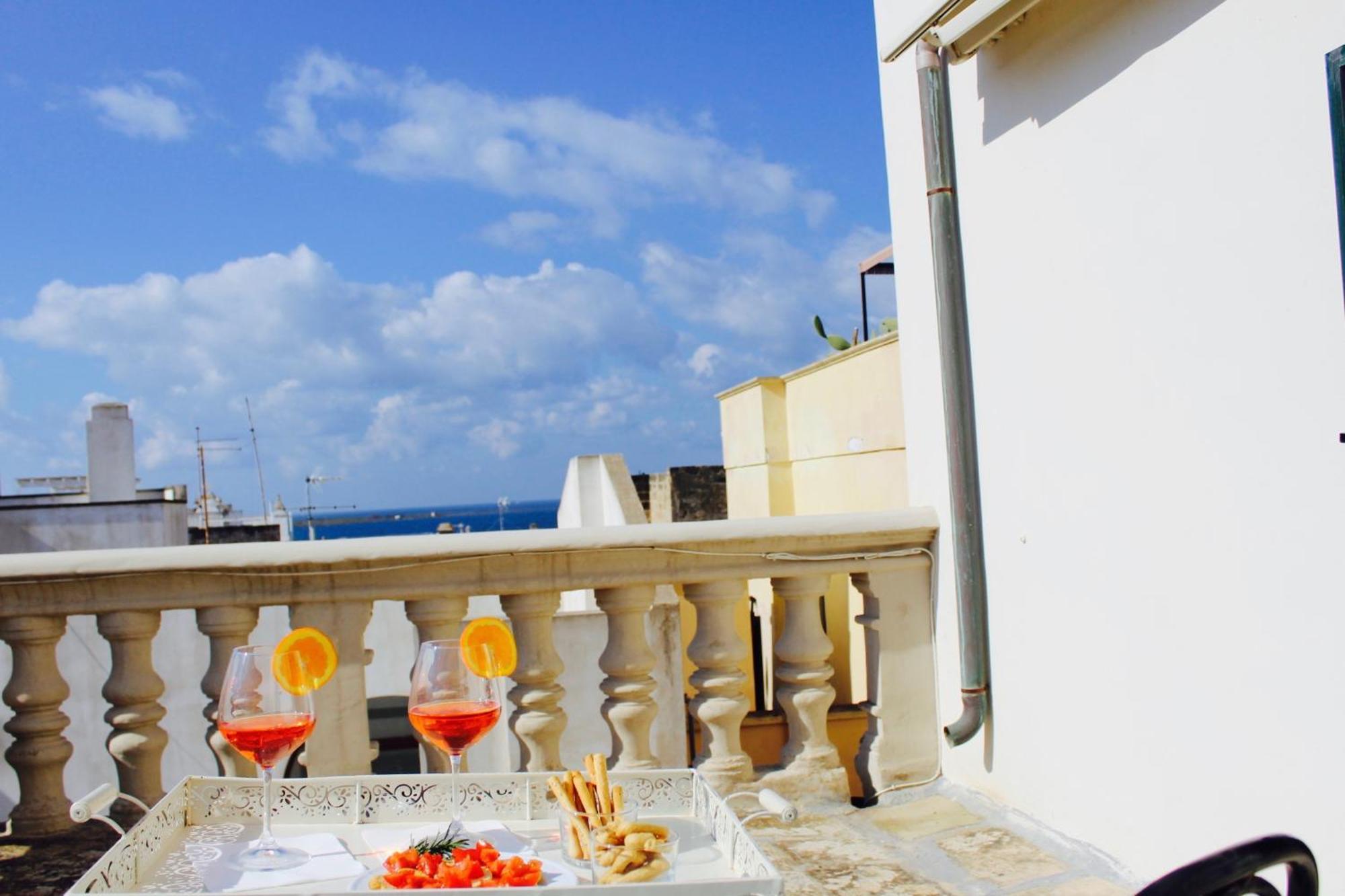 Palazzo Senape De Pace Bed & Breakfast กัลลีโปลี ภายนอก รูปภาพ