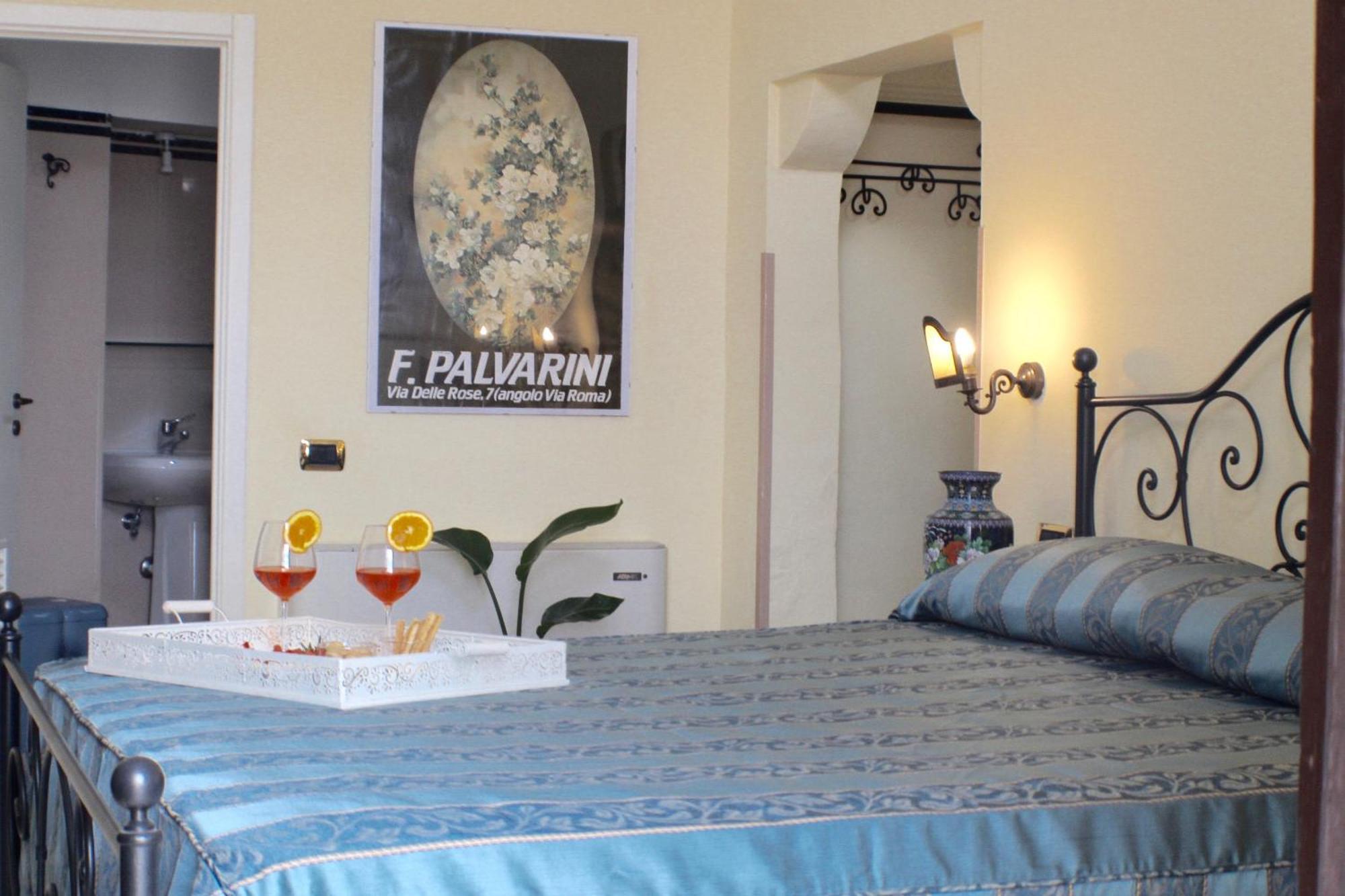 Palazzo Senape De Pace Bed & Breakfast กัลลีโปลี ภายนอก รูปภาพ
